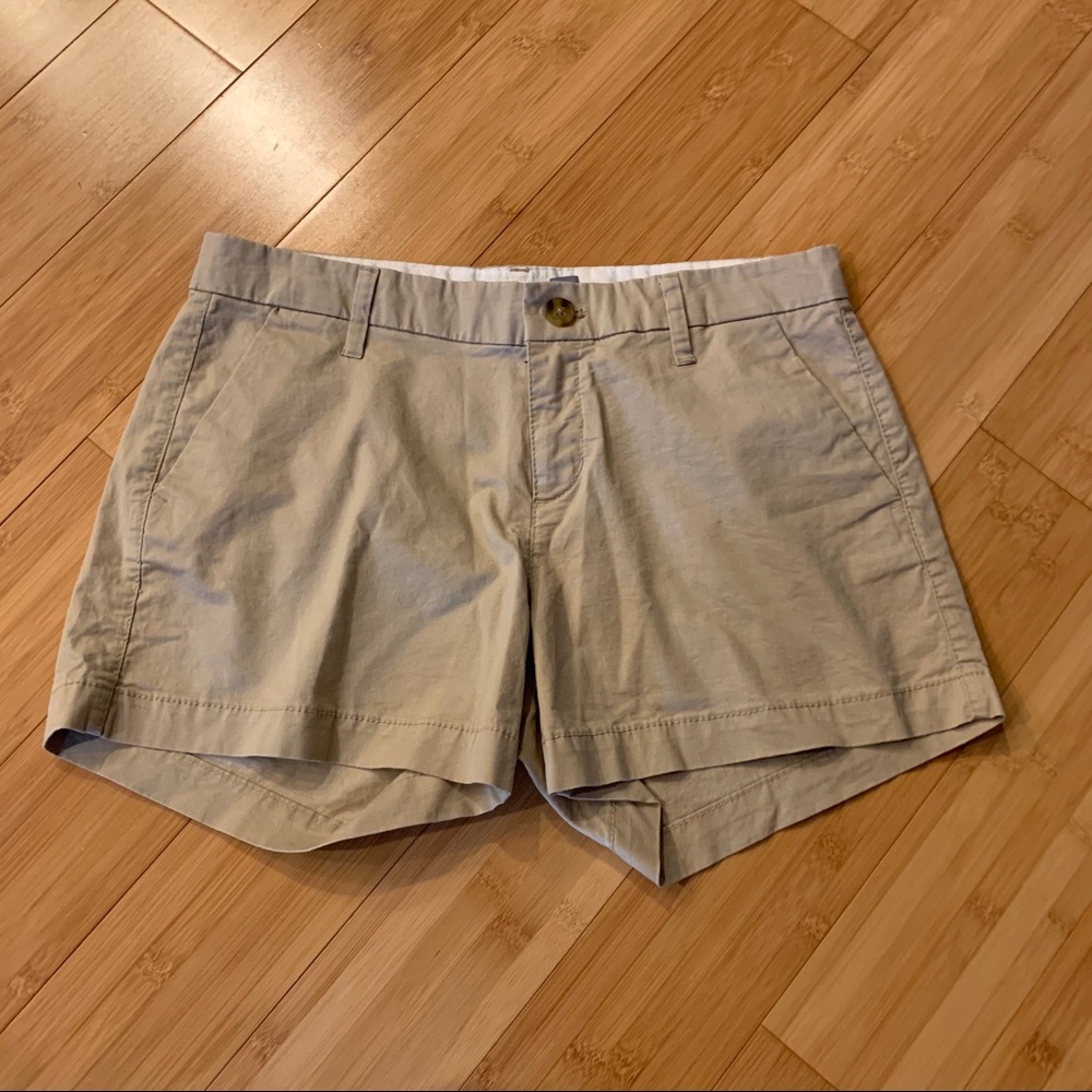 NWOT Old Navy Shorts - Khaki